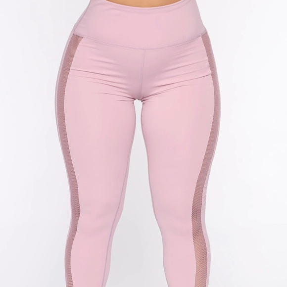 Fashion nova leggings - Picture 4 of 6